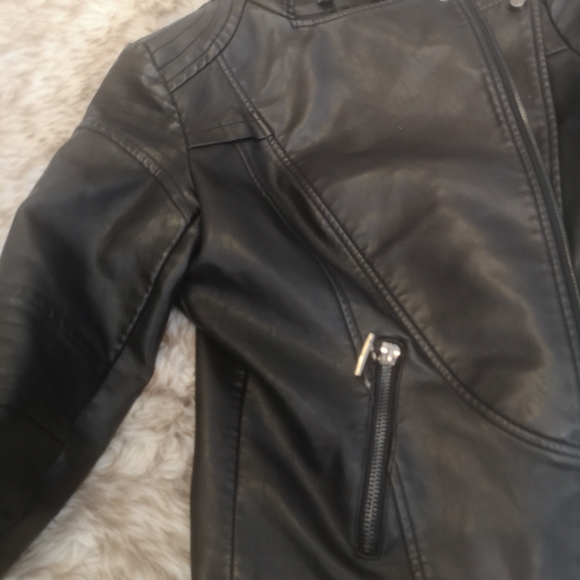 Leather motorcycle jacket - Picture 6 of 8